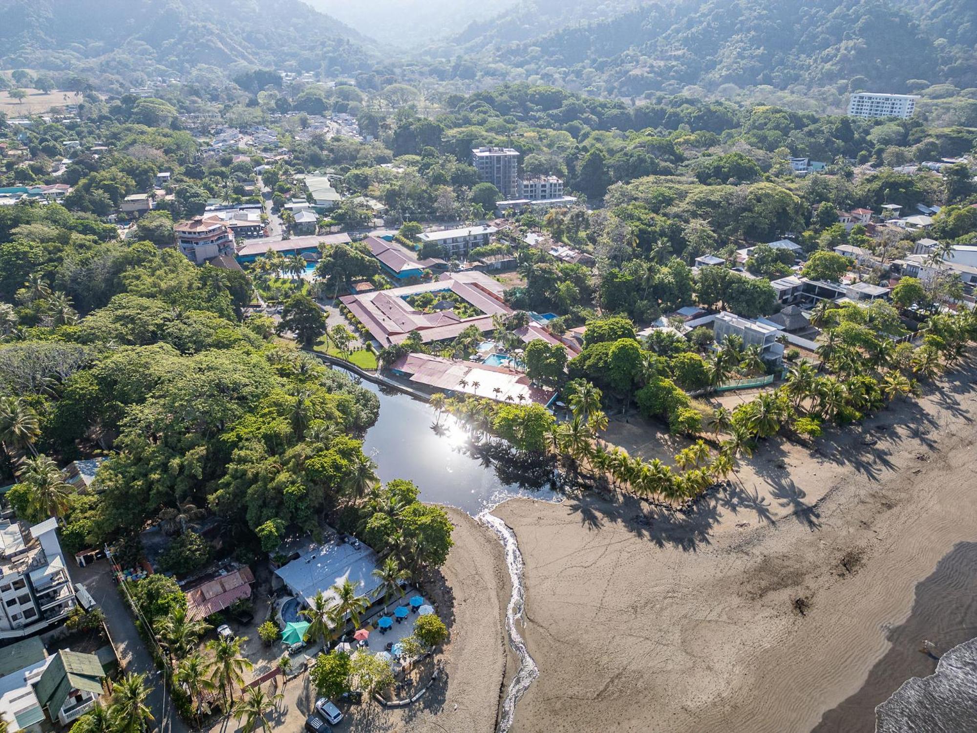 Beach Break Resort & Cr Surf Camp Jacó Exterior foto